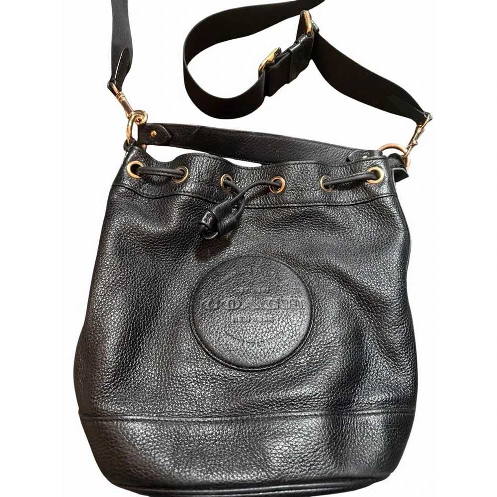 COACH drawstring shoulder bag Dempsey